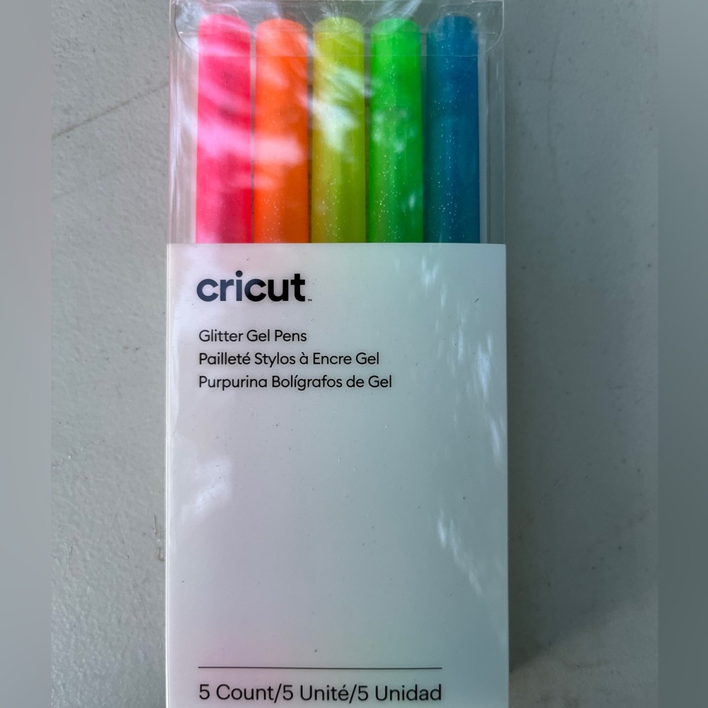 Cricut glitter gel pens. Set of 5.